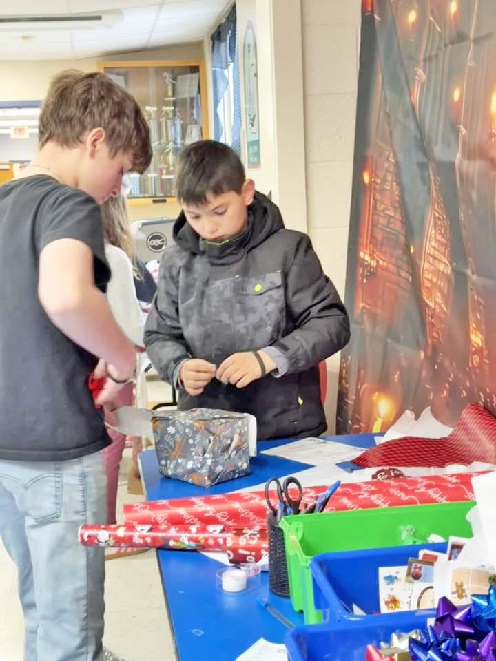Students Find Perfect  Presents at CES Santa Shop